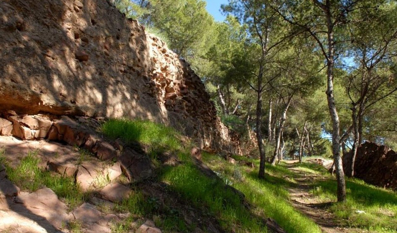 Ruïnes del castell del Puig, Spain